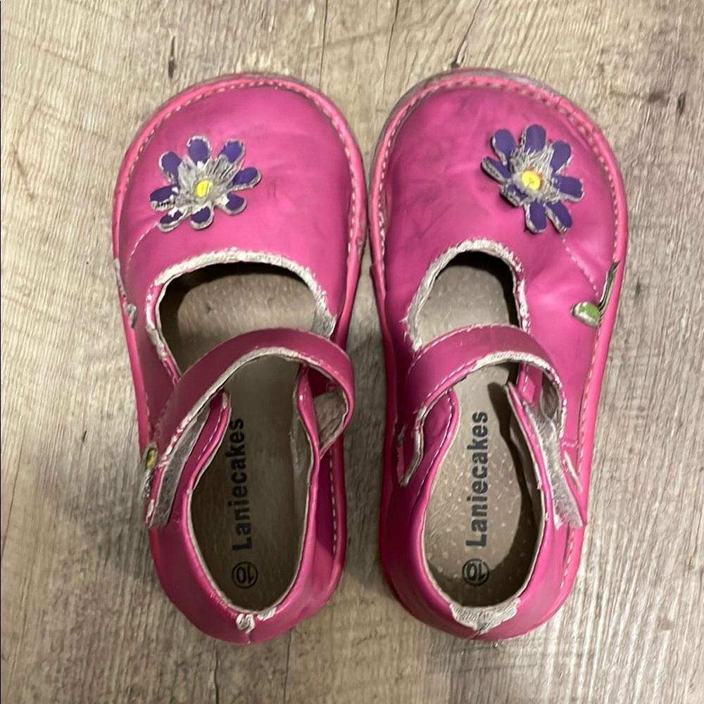 LANIECAKES | Pink Floral Kids squeaky Shoes | size 10